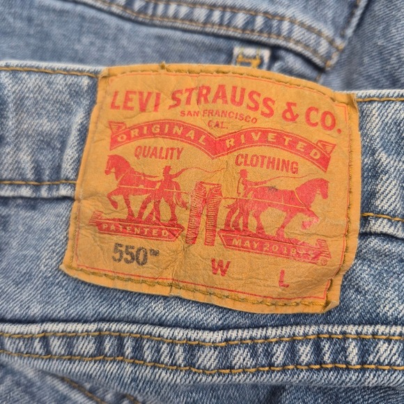 Levis 550 46x32 Relaxed Fit Tapered Leg Blue Jeans Mens Light Wash Big 46 - Picture 2 of 9